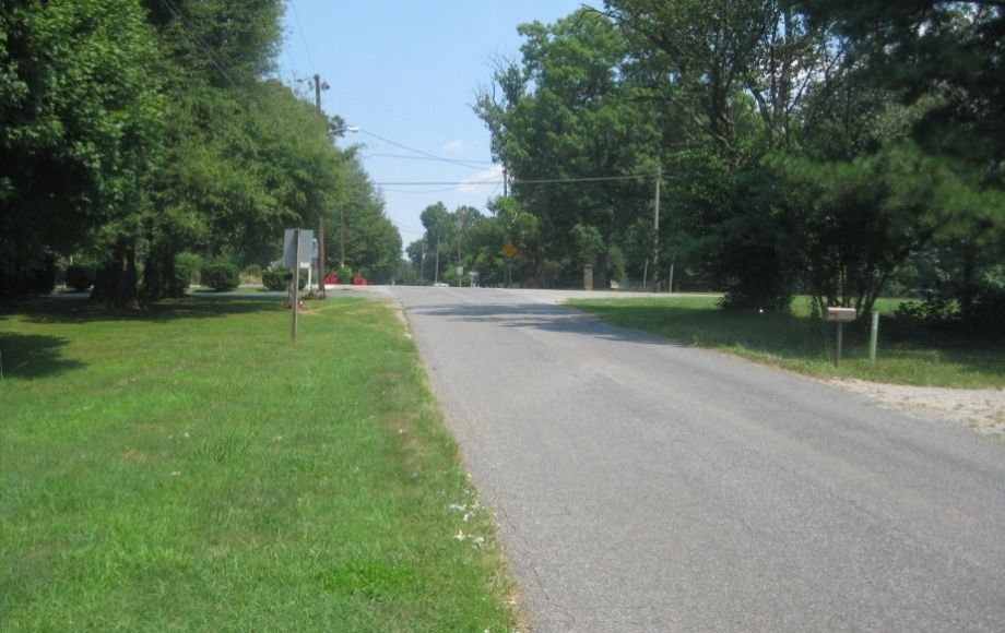 Image for 3 BR/2 BA HOME on City Lot—Sells to the Highest Bidder!!  ONLINE ONLY BIDDING!!