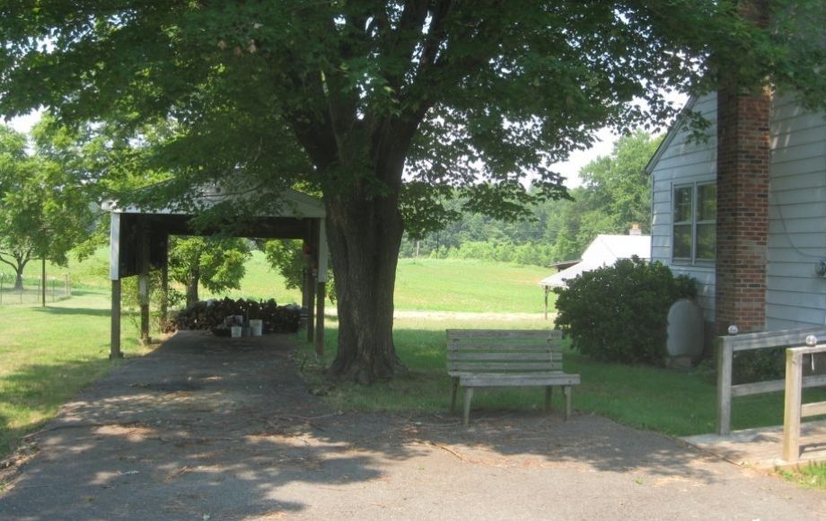 Image for 3 BR/2 BA HOME on City Lot—Sells to the Highest Bidder!!  ONLINE ONLY BIDDING!!