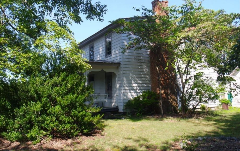 Image for 3 BR Farm House on 4.2 +/- Acres w/Outbuildings in Gordonsville, VA—SELLS to the HIGHEST BIDDER!!