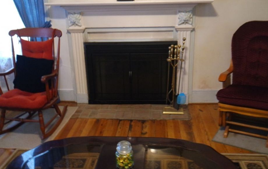 Image for 3 BR Farm House on 4.2 +/- Acres w/Outbuildings in Gordonsville, VA—SELLS to the HIGHEST BIDDER!!