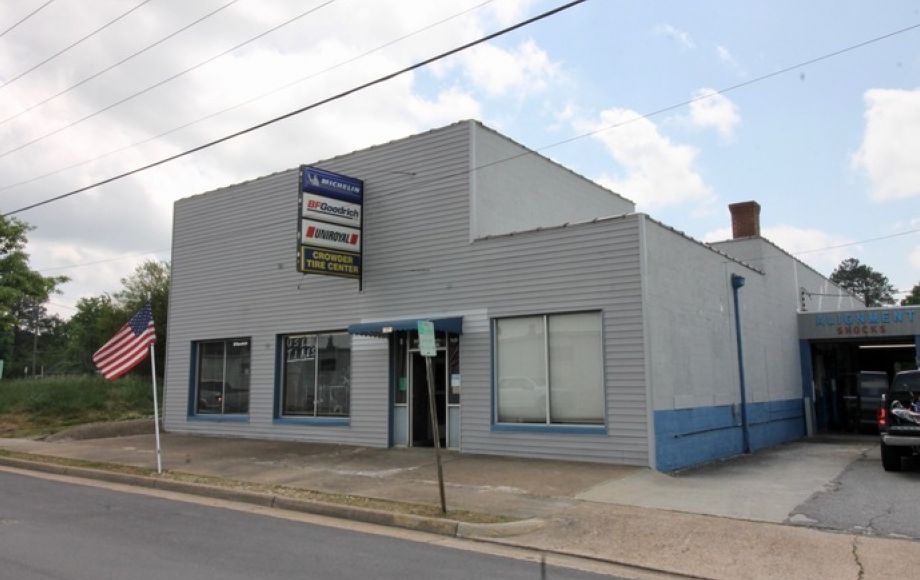 Image for Commercial/Industrial Building on Main St. in Lunenburg County, VA—Sells to the Highest Bidder!!