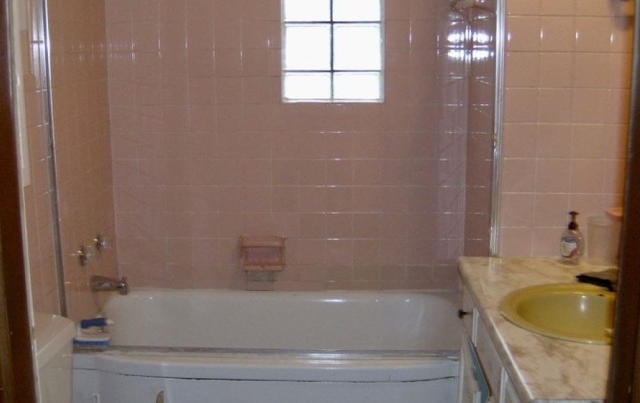 Image for 2 BR/1 BA Home on 1 +/- Acre in Tazewell, VA—-Sells to the Highest Bidder!!—-ONLINE ONLY BIDDING