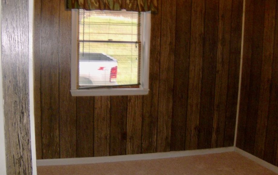 Image for 2 BR/1 BA Home on 1 +/- Acre in Tazewell, VA—-Sells to the Highest Bidder!!—-ONLINE ONLY BIDDING