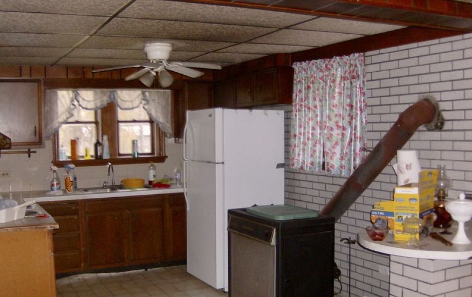 Image for 2 BR/1 BA Home on 1 +/- Acre in Tazewell, VA—-Sells to the Highest Bidder!!—-ONLINE ONLY BIDDING