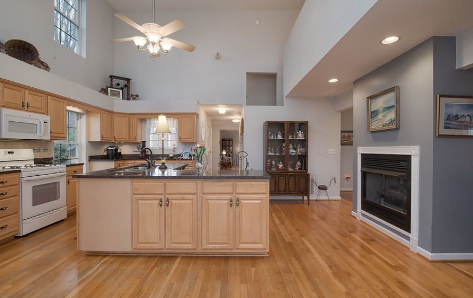 6428southblueridgeturnpike-46