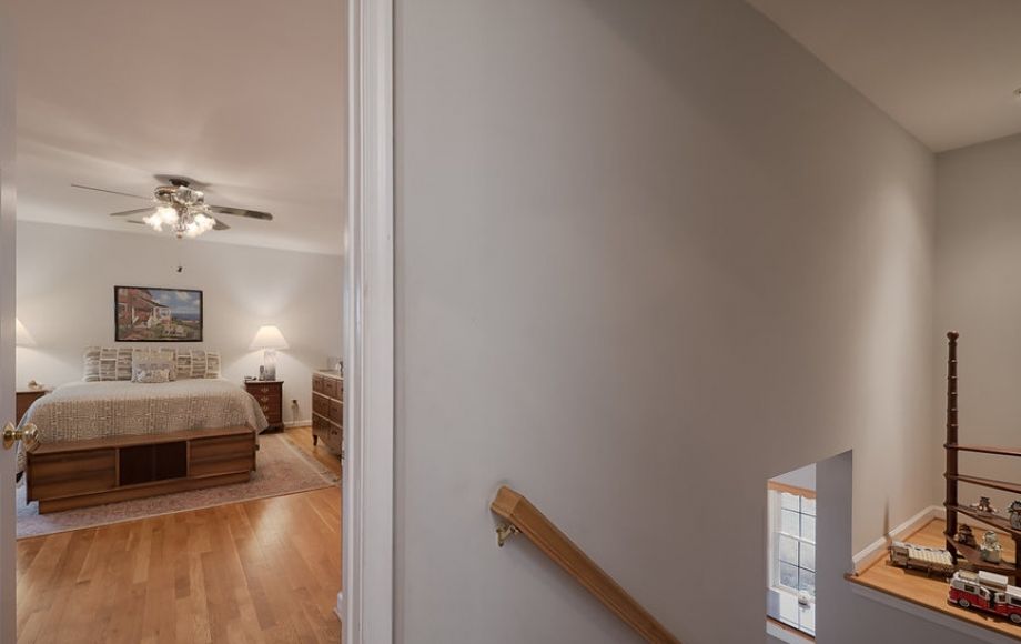 6428southblueridgeturnpike-72