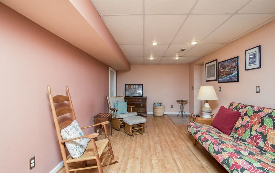 6428southblueridgeturnpike-76