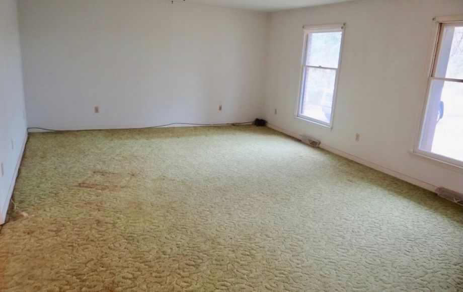 Image for 3 BR/2.5 BA Home Located Only 1 Mile from NSWC Dahlgren Main Gate—Selling to the Highest Bidder!!