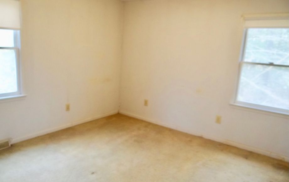 Image for 3 BR/2.5 BA Home Located Only 1 Mile from NSWC Dahlgren Main Gate—Selling to the Highest Bidder!!