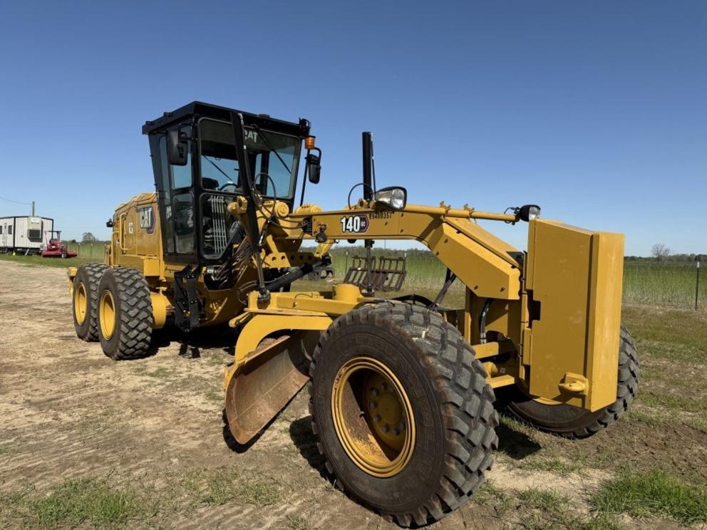 Image for 2021 Caterpillar 140GC