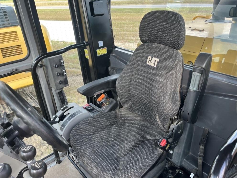Image for 2021 Caterpillar 140GC