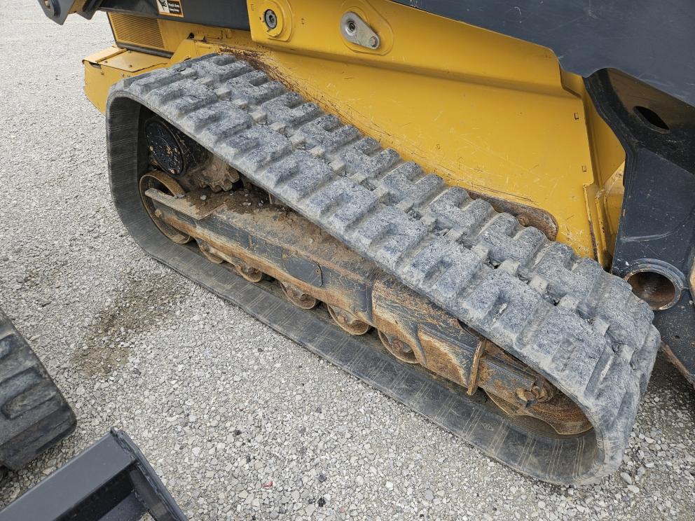 Image for 2019 John Deere 331G