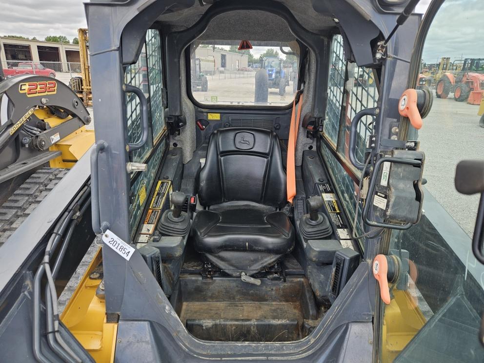 Image for 2019 John Deere 331G