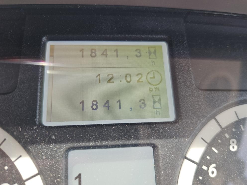 Image for 2018 John Deere 6110M