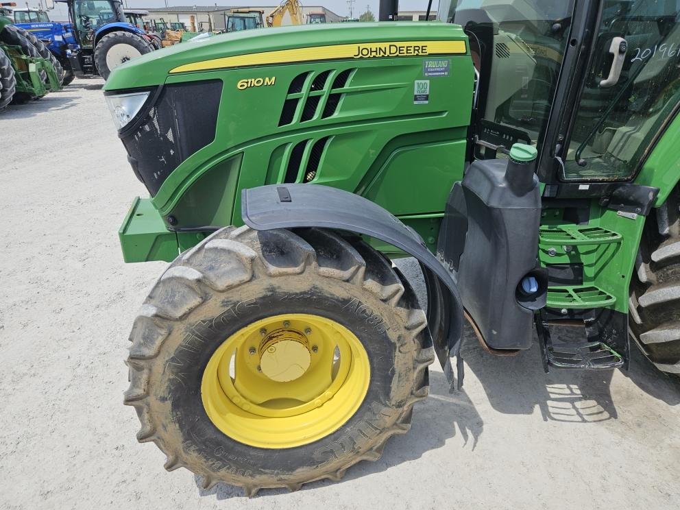 Image for 2018 John Deere 6110M