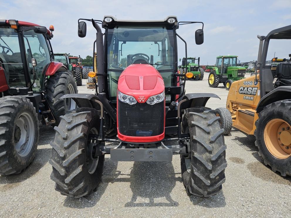 Image for 2018 Massey Ferguson 5711