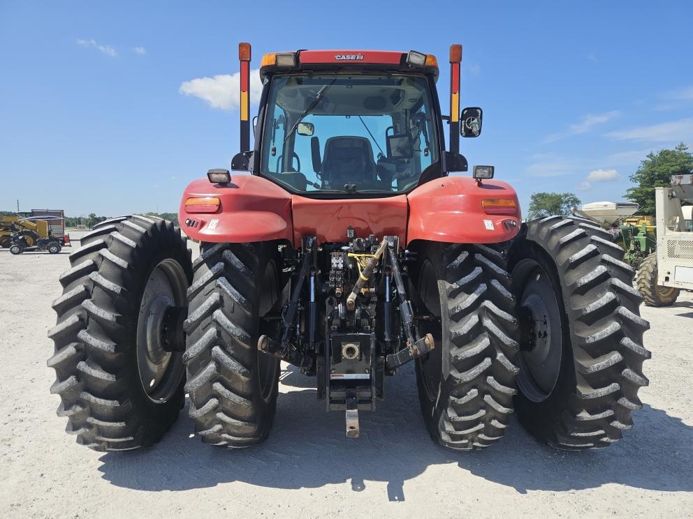 Image for 2011 Case IH Magnum 225 CVT