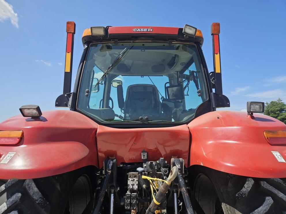 Image for 2011 Case IH Magnum 225 CVT