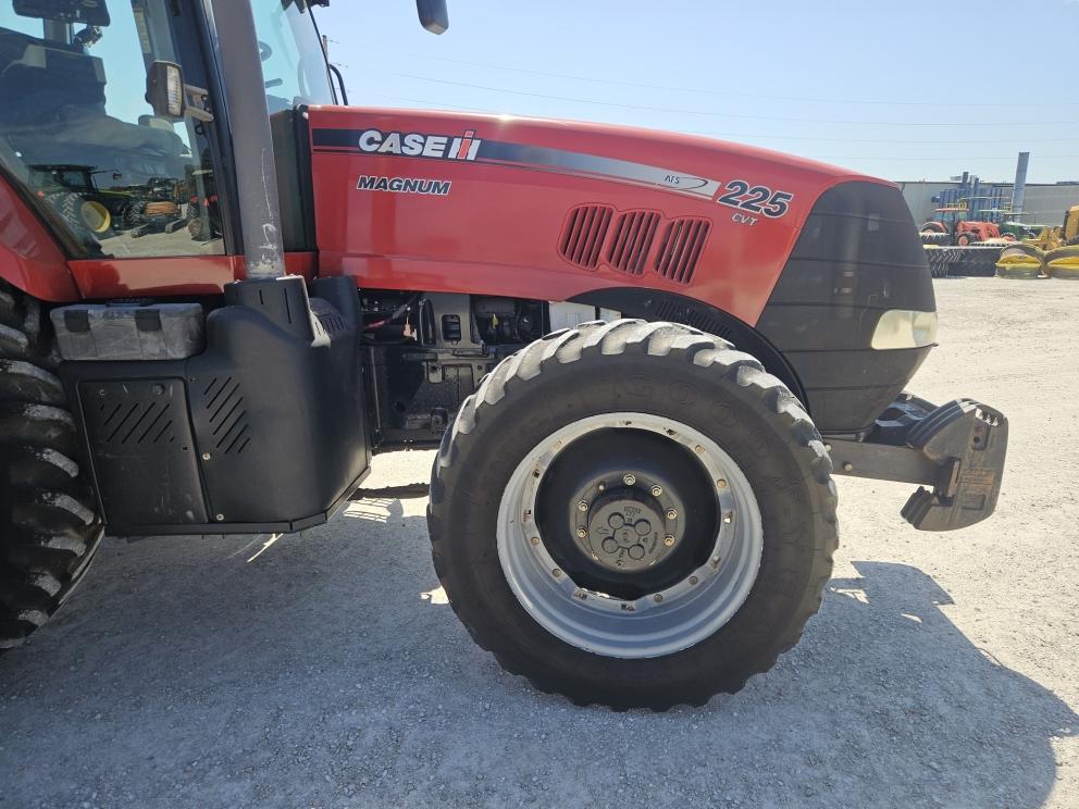 Image for 2011 Case IH Magnum 225 CVT