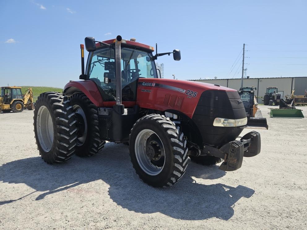 Image for 2011 Case IH Magnum 225 CVT