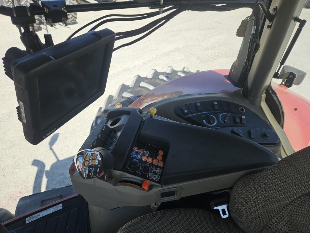 Image for 2011 Case IH Magnum 225 CVT