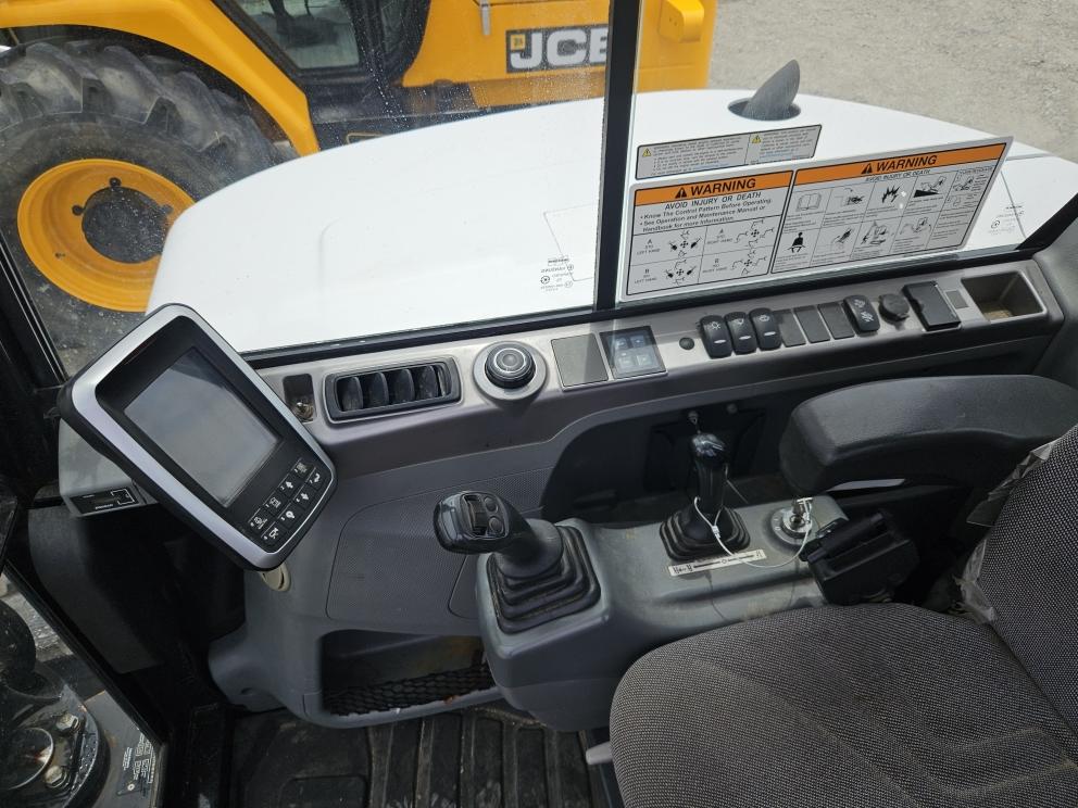 Image for 2019 Bobcat E63