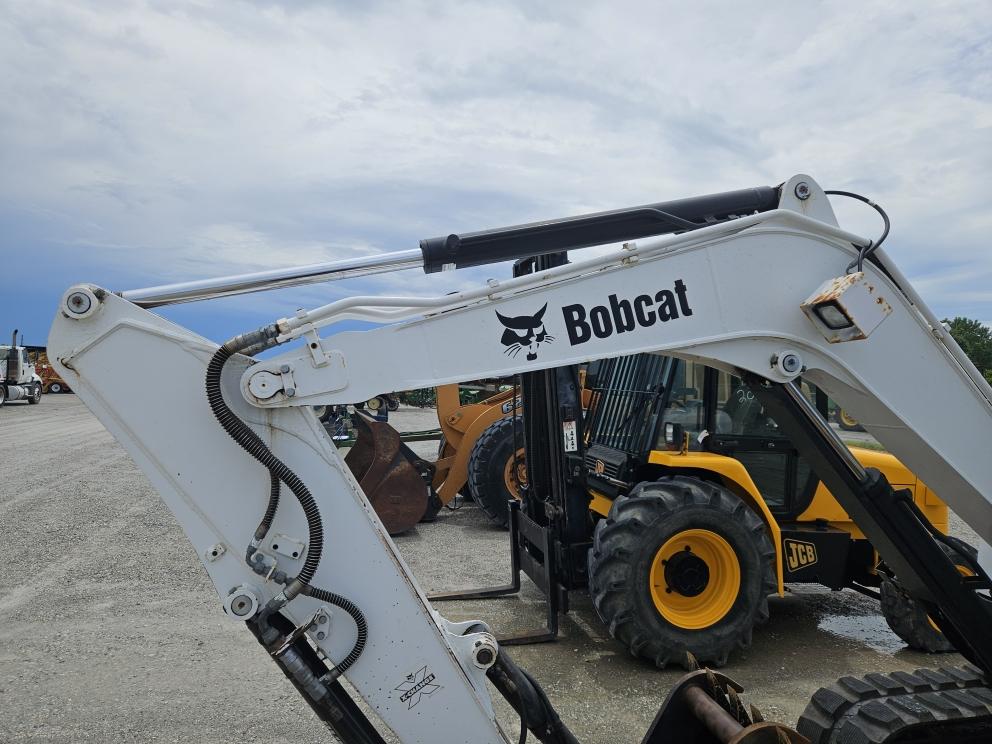 Image for 2019 Bobcat E63