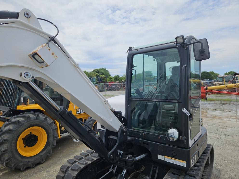 Image for 2019 Bobcat E63