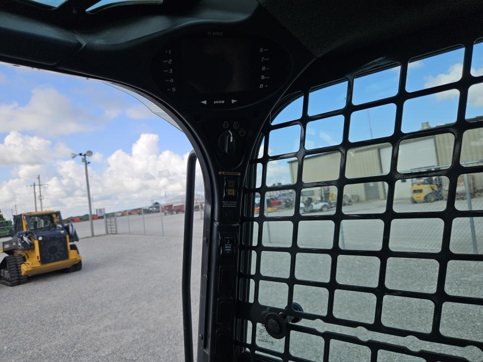 Image for 2018 Bobcat T595