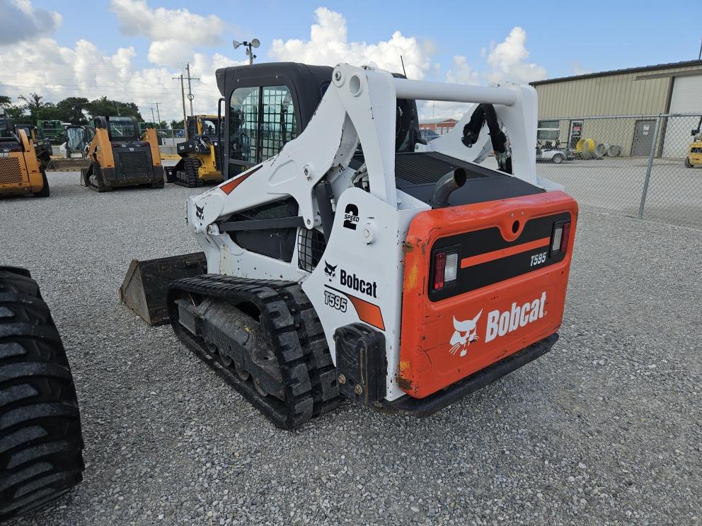 Image for 2018 Bobcat T595