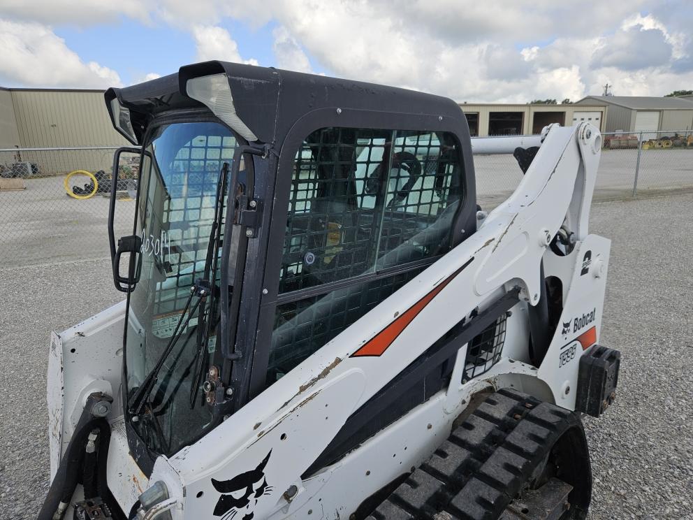 Image for 2018 Bobcat T595