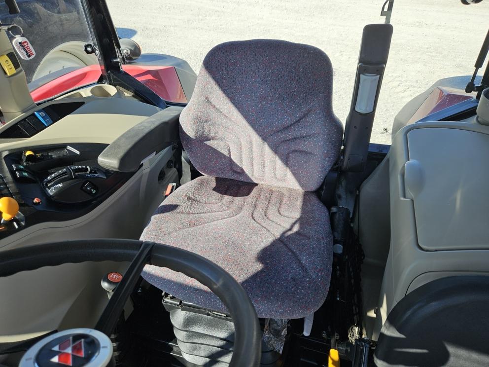 Image for 2020 Massey Ferguson 6713