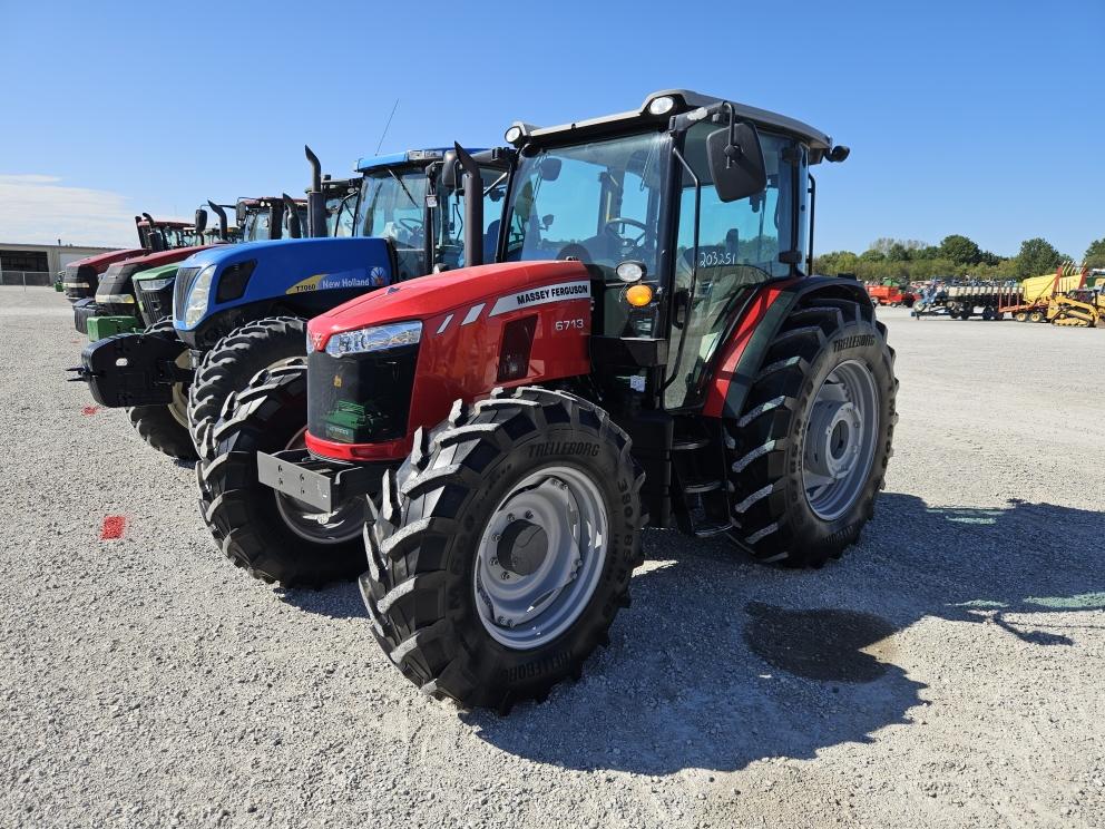 Image for 2020 Massey Ferguson 6713