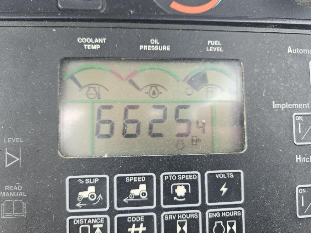 Image for 2001 John Deere 8110