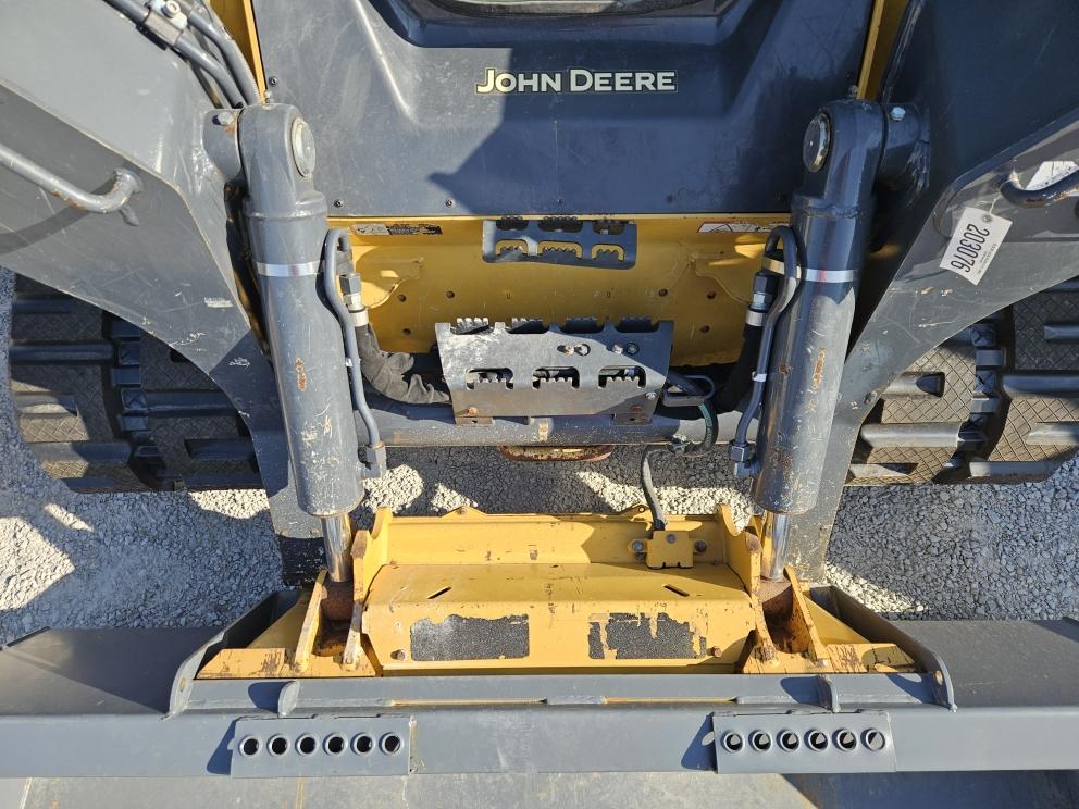 Image for 2018 John Deere 331G