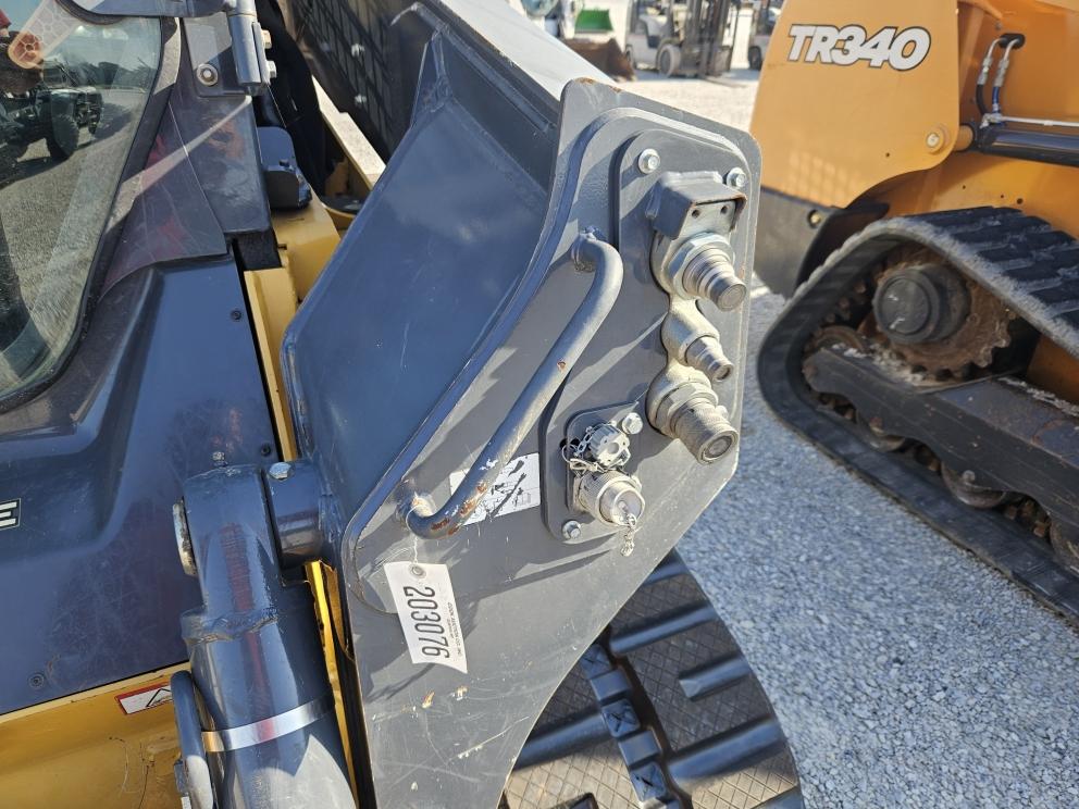 Image for 2018 John Deere 331G