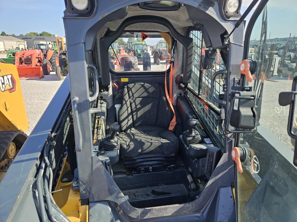 Image for 2018 John Deere 331G