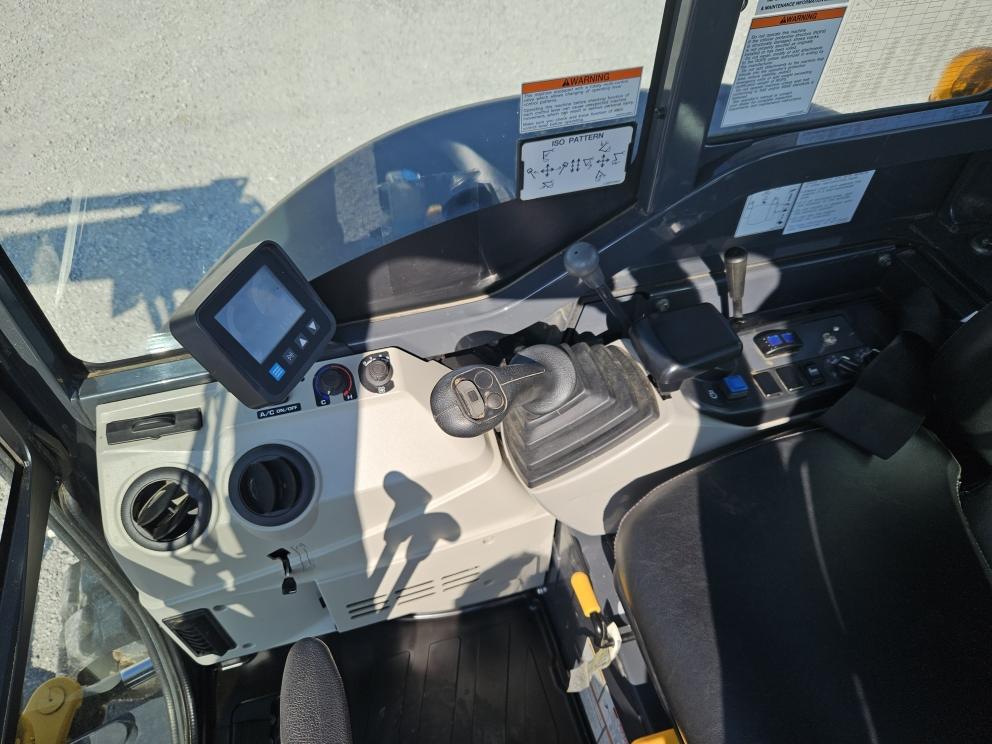 Image for 2021 Kobelco SK35SR-6