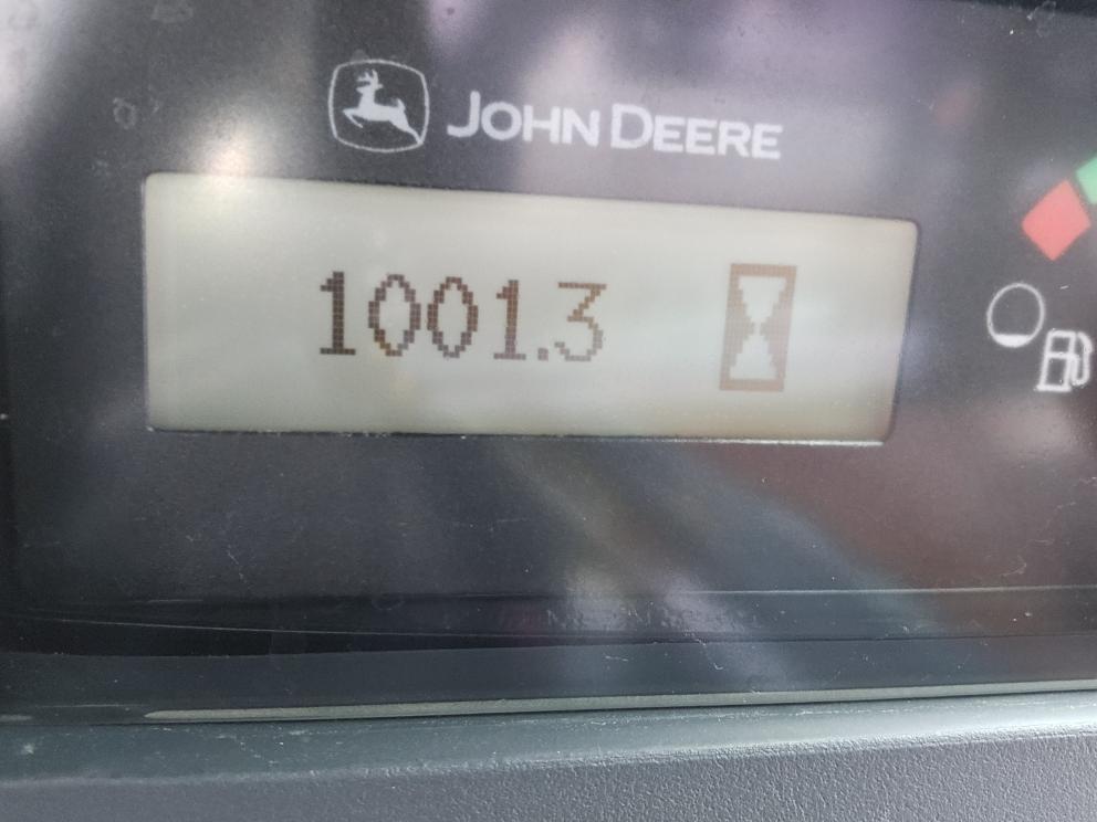 Image for 2018 John Deere 323E