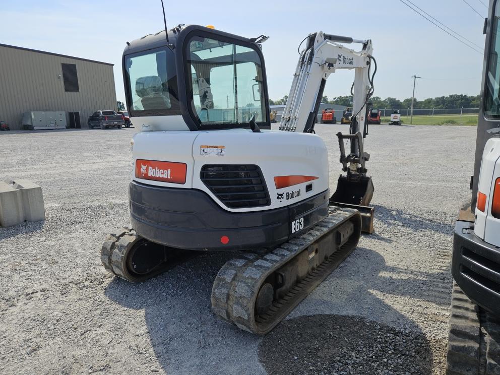 Image for 2016 Bobcat E63