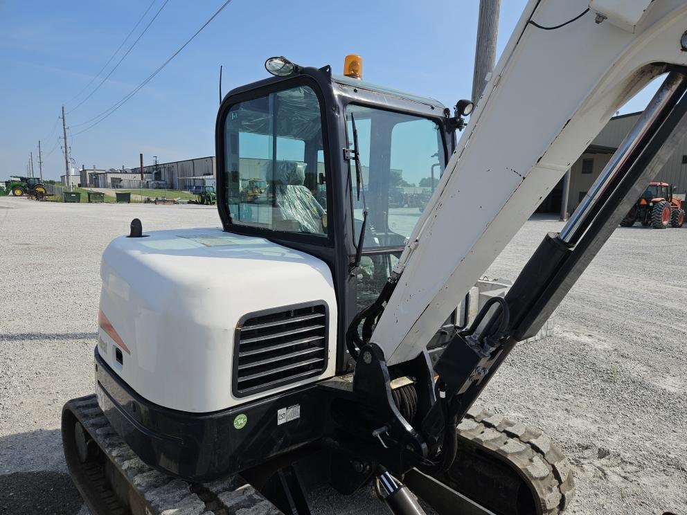 Image for 2016 Bobcat E63