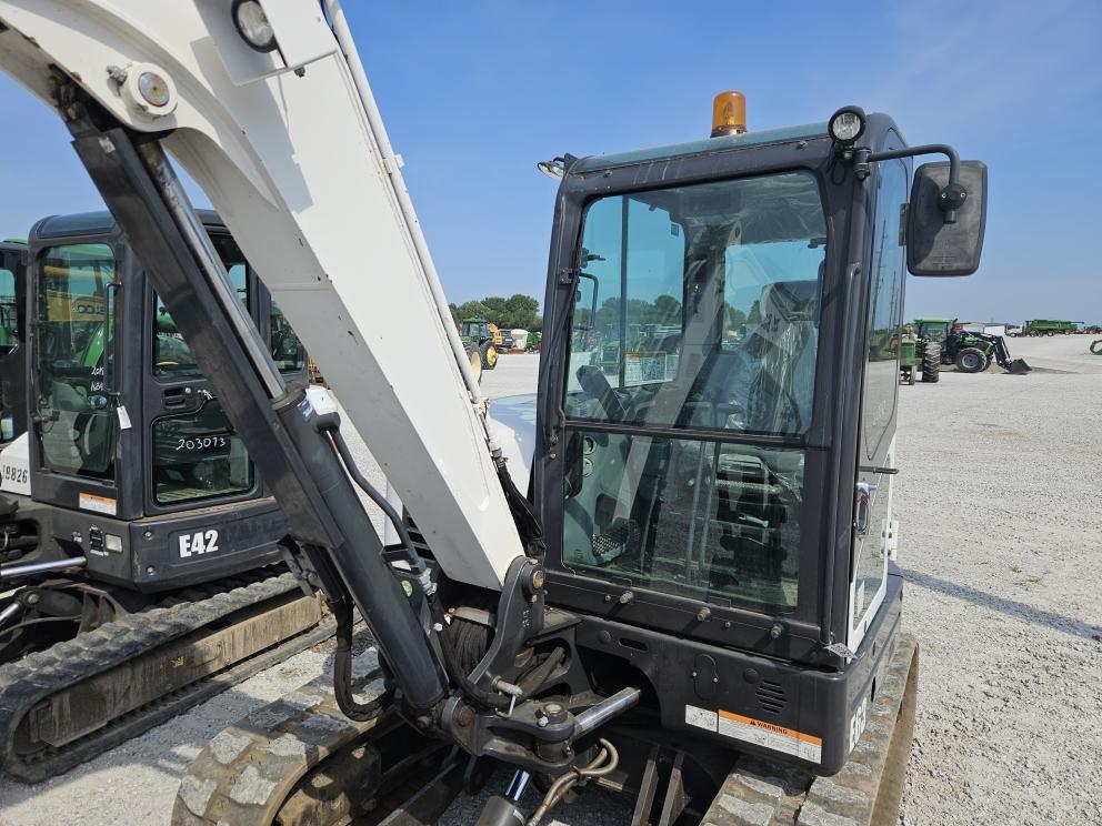 Image for 2016 Bobcat E63