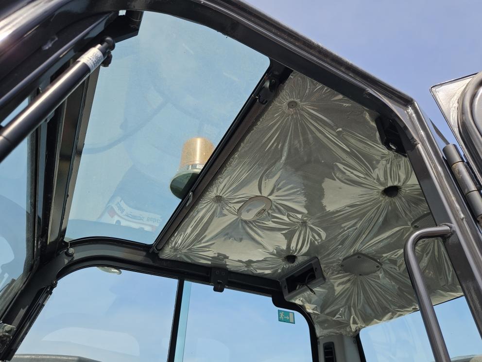 Image for 2016 Bobcat E63