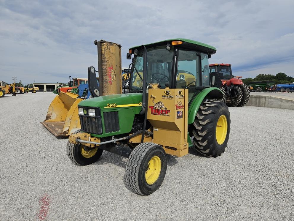 Image for 2004 John Deere 5420