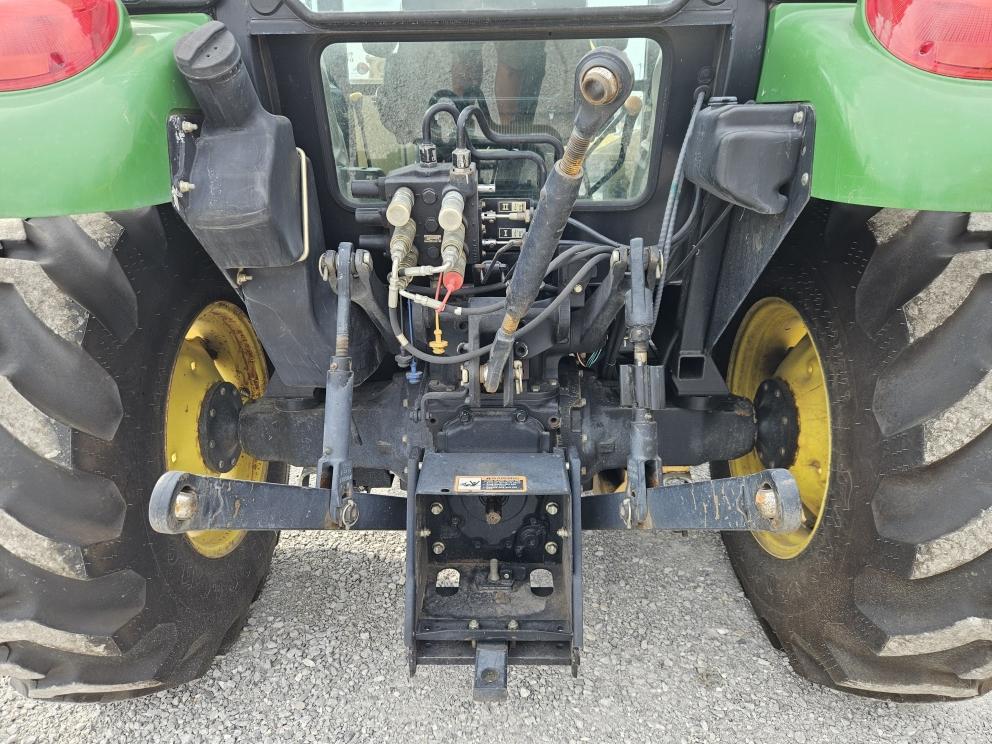 Image for 2004 John Deere 5420