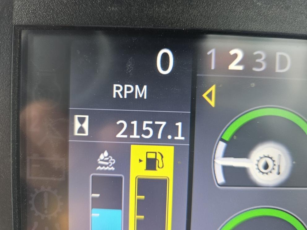 Image for 2021 John Deere 524 P-Tier