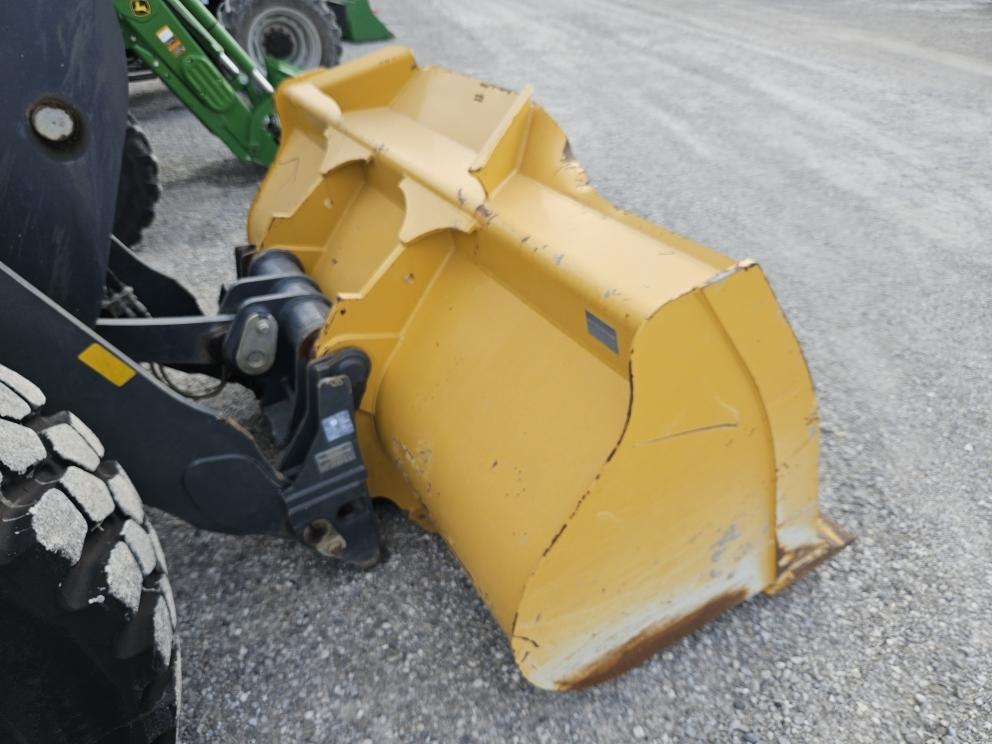 Image for 2021 John Deere 524 P-Tier