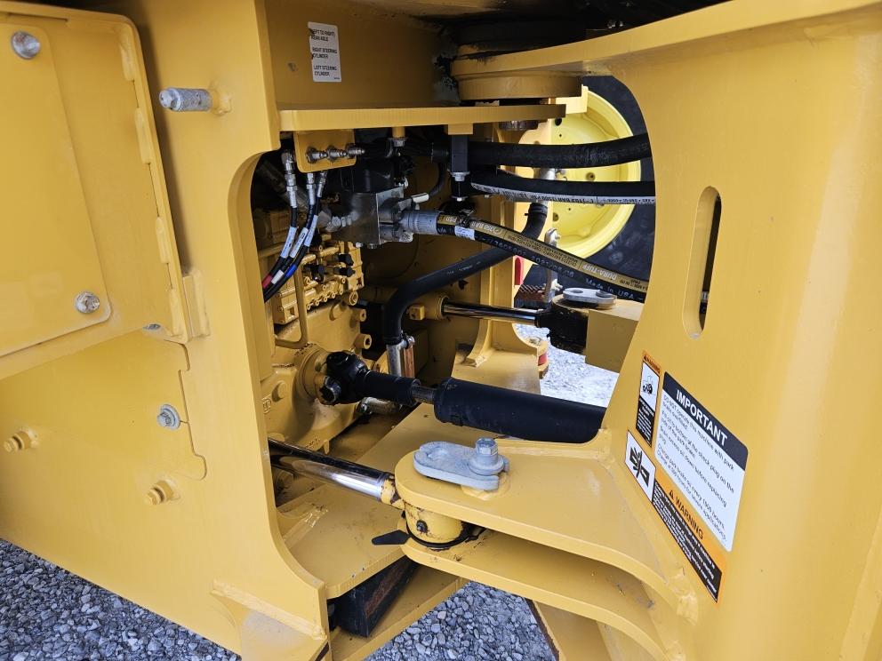 Image for 2021 John Deere 524 P-Tier