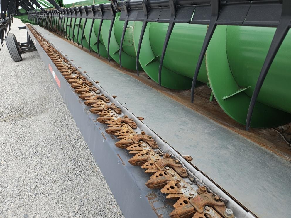 Image for 2009 John Deere 635F