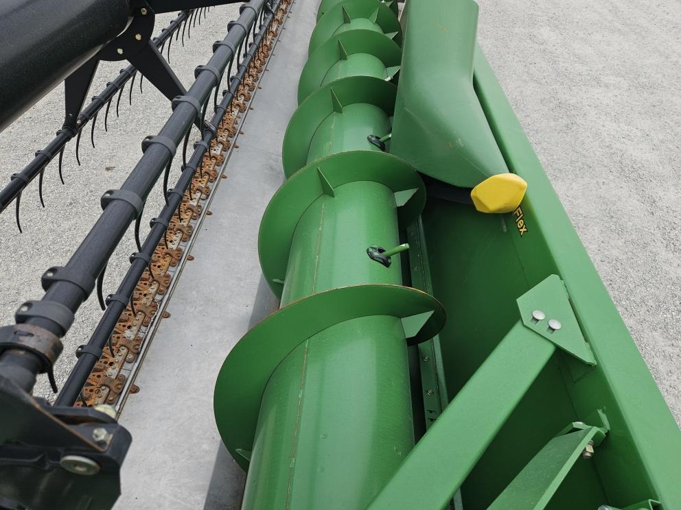 Image for 2009 John Deere 635F